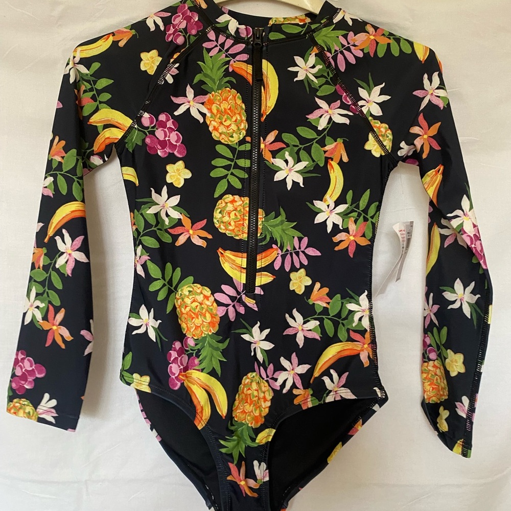 NWT girls old navy swim top size 10